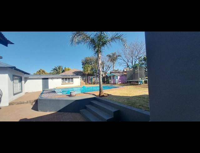 3 BEDROOM HOUSE FOR SALE IN SUNNYRIDGE